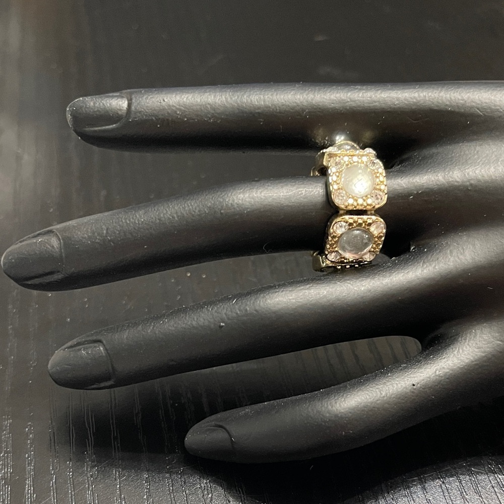 Elegant Gold and Silver Women's Ring. 0471